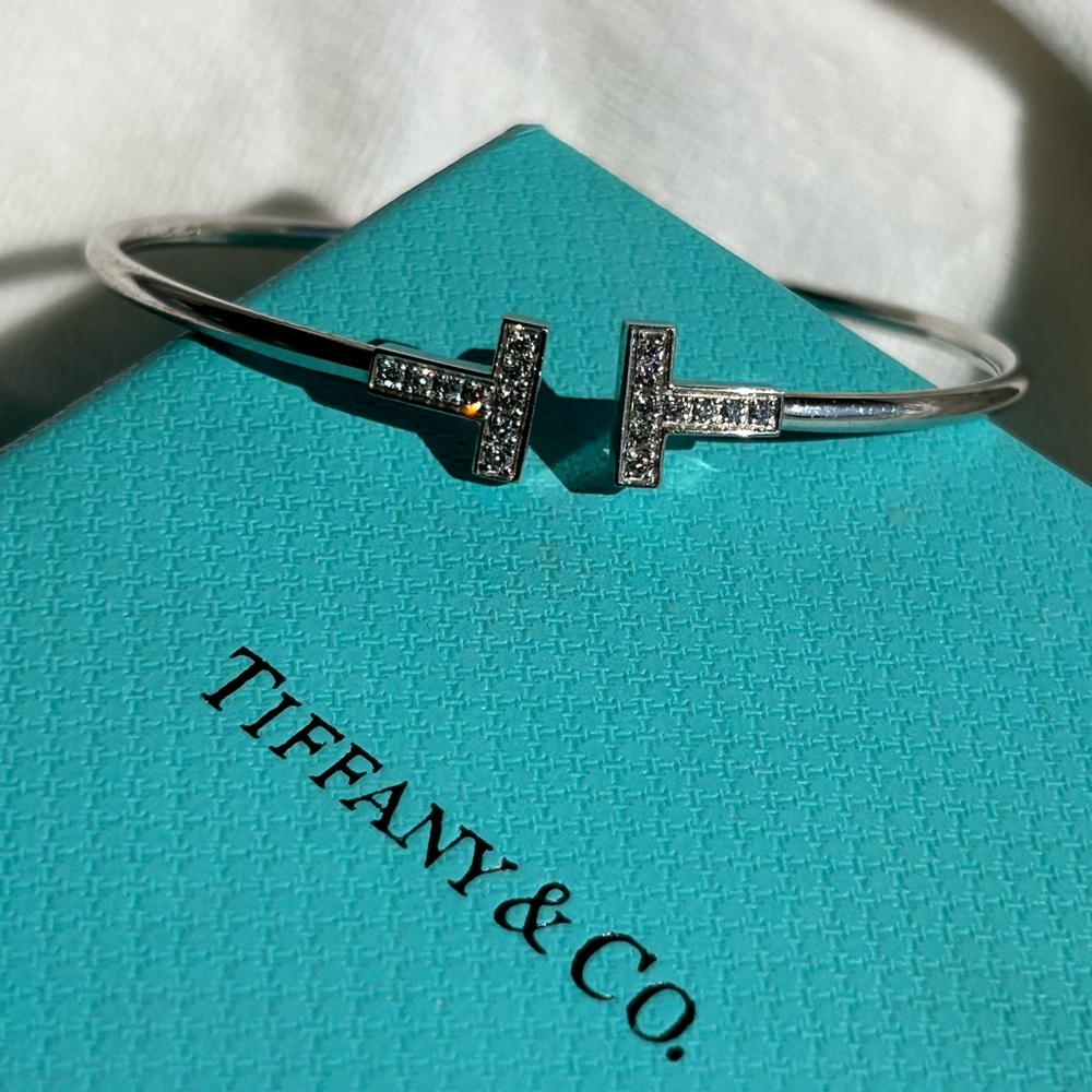 Tiffany & Co. "T" White Gold and Diamond Wire Bracelet